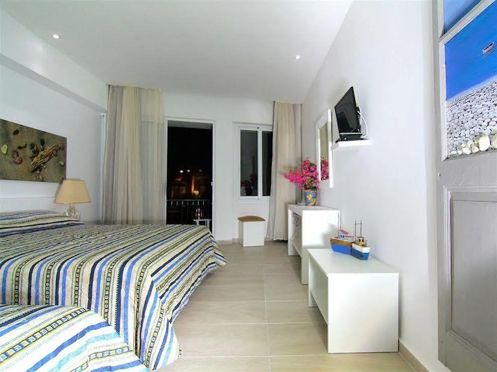 Hotel Opera Larnaca Cipru